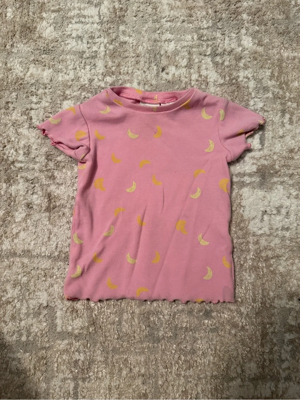 Zara Pink Short Sleeve Tee with Yellow Banana Print size 12-18M